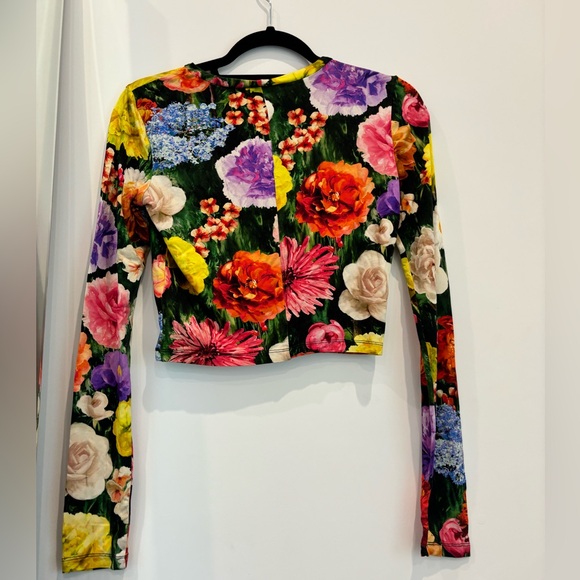 Alice and Olivia Cropped Long Sleeve Shirt - Picture 7 of 8